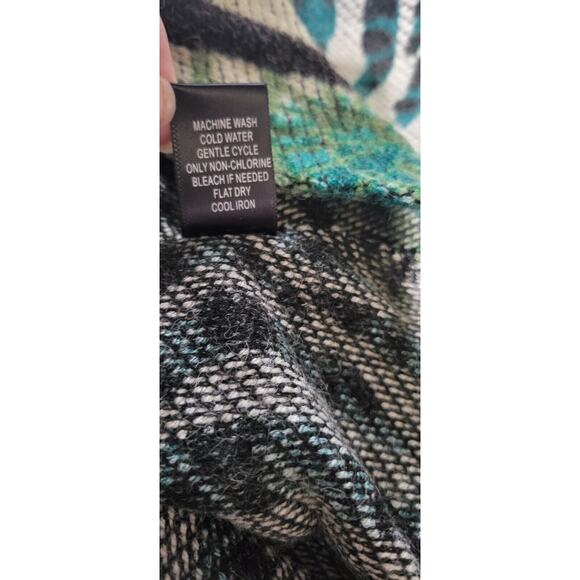 Mirror Image Womens 2X Black Green Button Neck Pockets Long Sleeve Sweater NWT - Picture 9 of 10